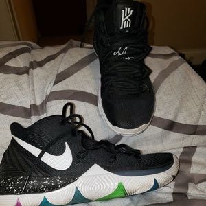 Kyrie 5 men's size 8.5